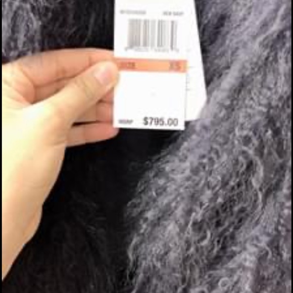 Fur vest - Picture 3 of 5